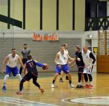 Kikapott a MVSZSE kosárlabda csapata …