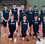 Egy győzelem, egy vereség ...